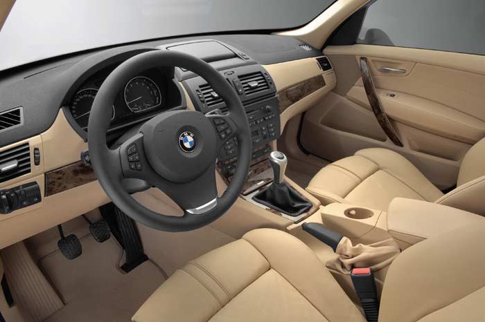 Der neue BMW X3 (klicke zum Vergrößern) Der neue BMW X3 Innenausstattung